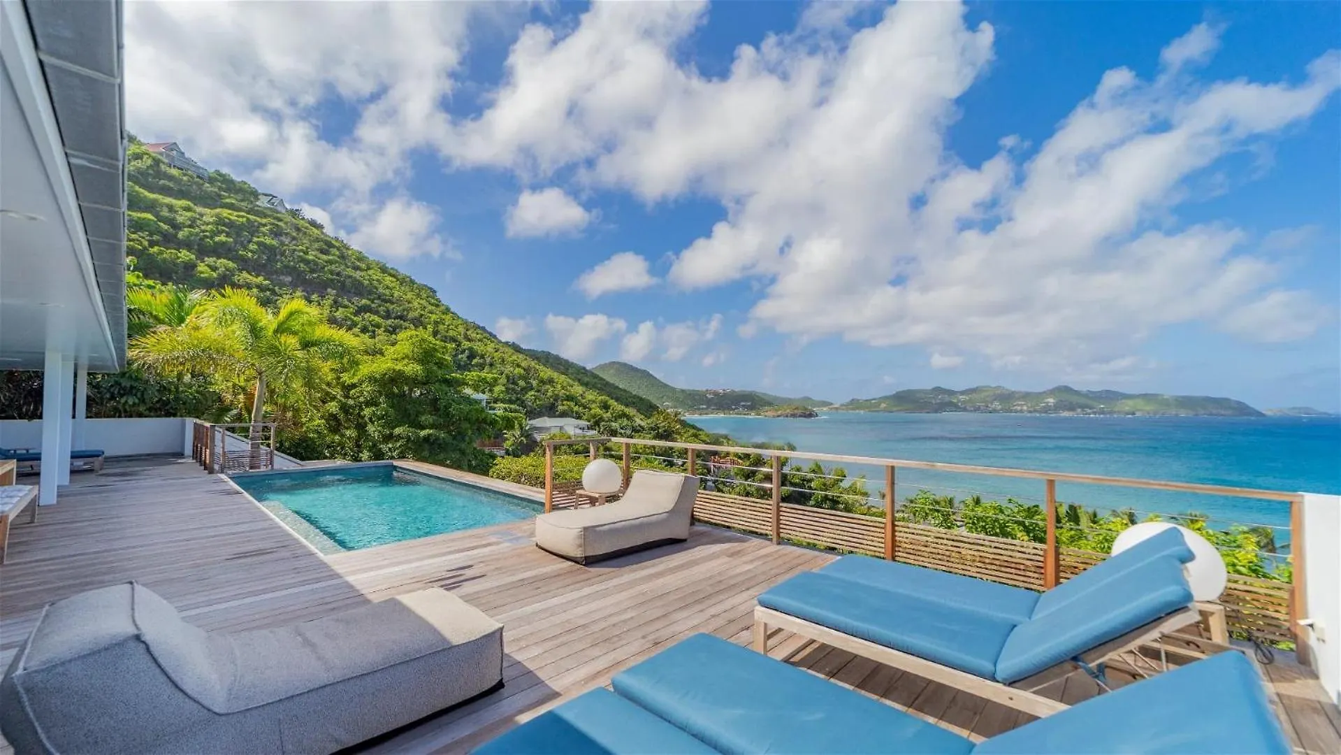 Four-Bedroom Sunset Villa with Infinity Pool Pointe Milou Saint Barthelemy